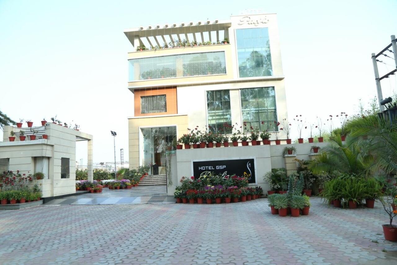 Hotel Pacific Roorkee Dış mekan fotoğraf